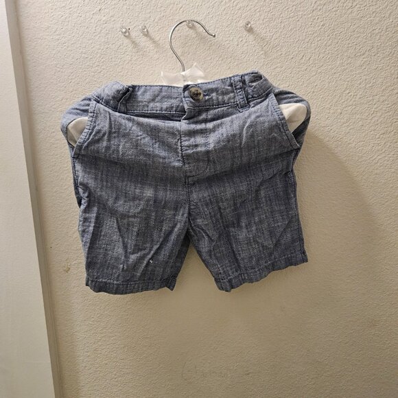 Shirts and pants - Picture 3 of 4